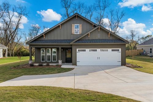 116 Chinaberry Street, Pine Mountain, GA, 31826 | Card Image