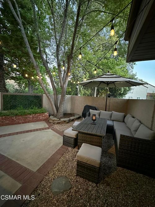 895 Via Colinas, Westlake Village, CA, 91362-5047 | Card Image