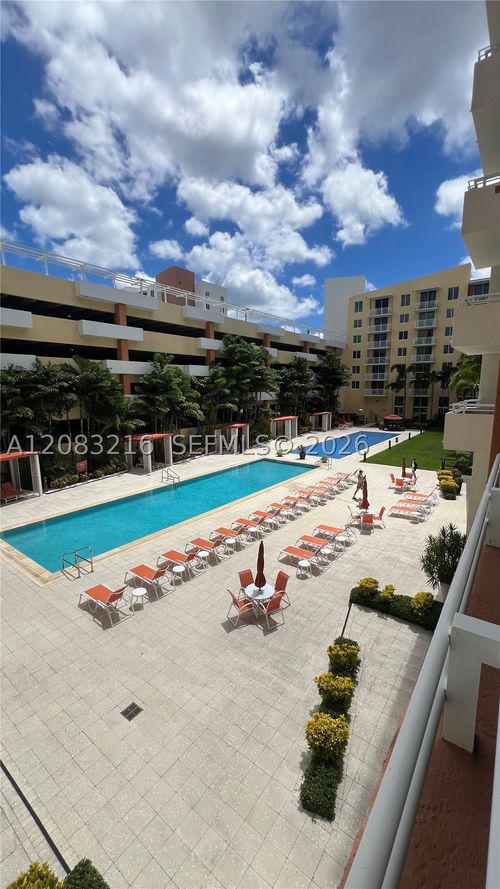 227-2775 Ne 187th St, Aventura, FL, 33180-2925 | Card Image