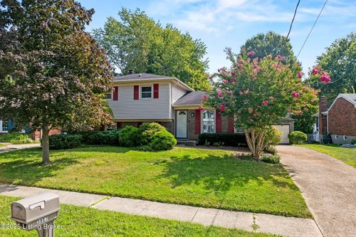 3907 Bonifay Ct, Jeffersontown, KY, 40299-1449 | Card Image