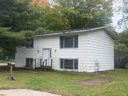 601 6th Ave Sw, Little Falls, MN, 56345-1646 | Card Image