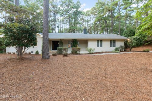 110 Cliff Ct, Southern Pines, NC, 28387-6600 | Card Image