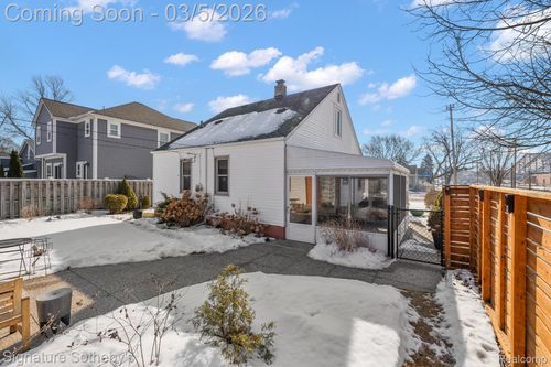 2288 Franklin Rd, Berkley, MI, 48072-3301 | Card Image