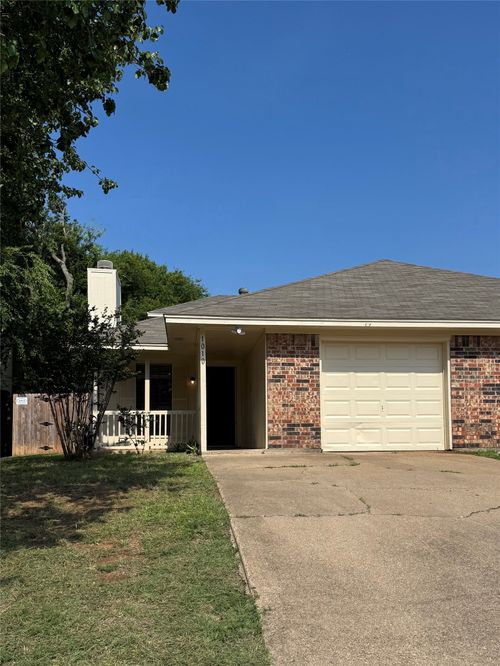 1010 Irene St, Burleson, TX, 76028-6412 | Card Image