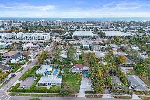 311 Se 3rd Ave, Delray Beach, FL, 33483-4411 | Card Image