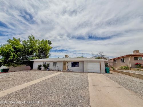 409 W 30th St, Farmington, NM, 87401-3353 | Card Image