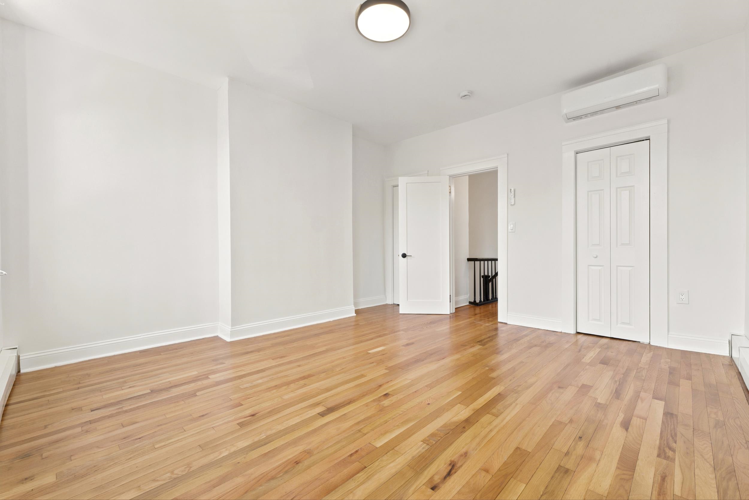 Residential Lease in JC, Bergen-Lafayett 5