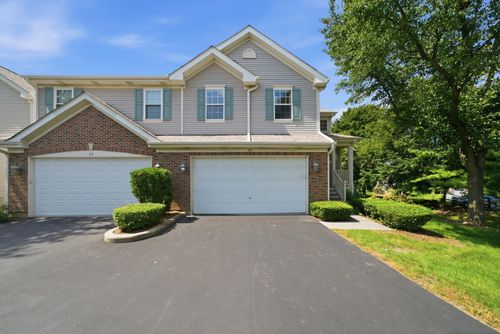 24 Stonegate Ln, Streamwood, IL, 60107-1684 | Card Image