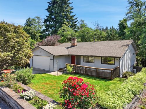 31650 36th Ave Sw, Federal Way, WA, 98023-2105 | Card Image