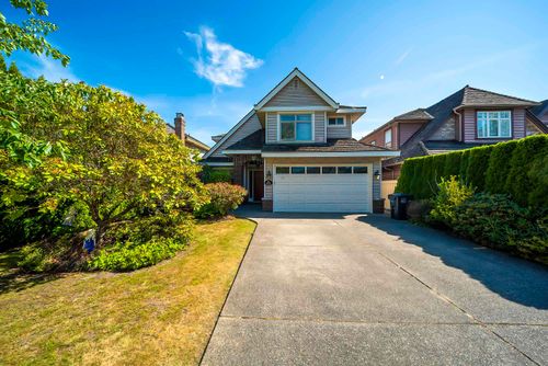 3319 Point Ave, Richmond, BC, V7C5W8 | Card Image