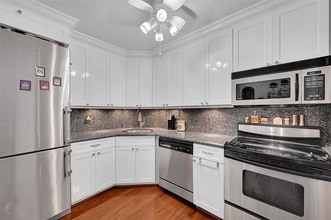 APT-212 - 1920 Ne 1 St Ter, Condo with 2 bedrooms, 2 bathrooms and null parking in Wilton Manors FL | Image 11