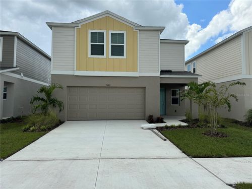 7629 Hydrangea Ln, WESLEY CHAPEL, FL, 33545-5613 | Card Image