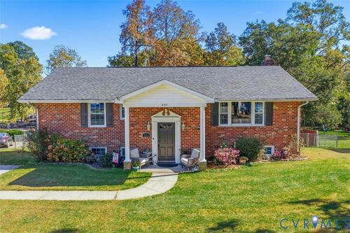 905 Forestview Dr, Colonial Heights, VA, 23834-1216 | Card Image
