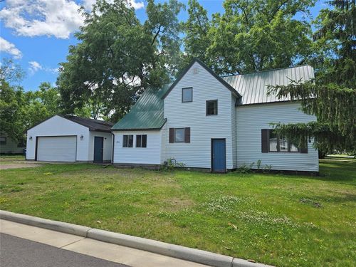 202 E Gates St, Rice Lake, WI, 54868-2532 | Card Image