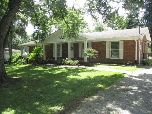 829 Kenny St, Gallatin, TN, 37066-3535 | Card Image