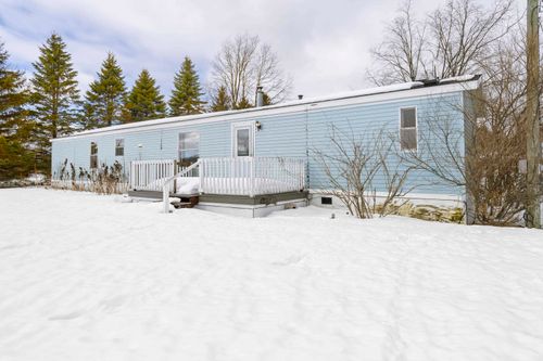 7695 Hoadley Rd, Benzonia, MI, 49616-9674 | Card Image