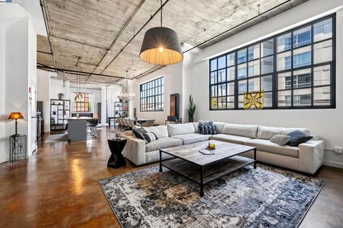 apt-202-247 4th St, Oakland, CA, 94607-4315 | Card Image