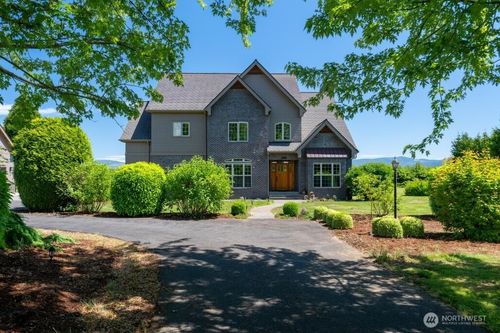 794 W Smith Rd, Bellingham, WA, 98226-9613 | Card Image