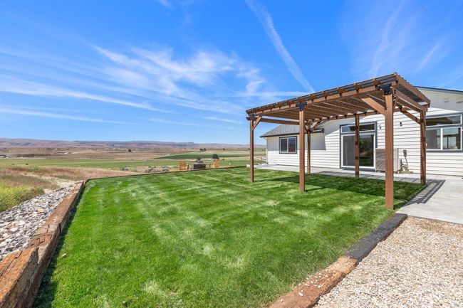 8142 Us Highway 95, House other with 3 bedrooms, 2 bathrooms and 2 parking in Marsing ID | Image 36