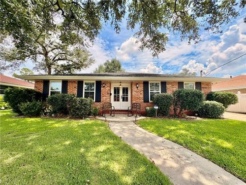 621 Gordon Ave, Harahan, LA, 70123-3811 | Card Image