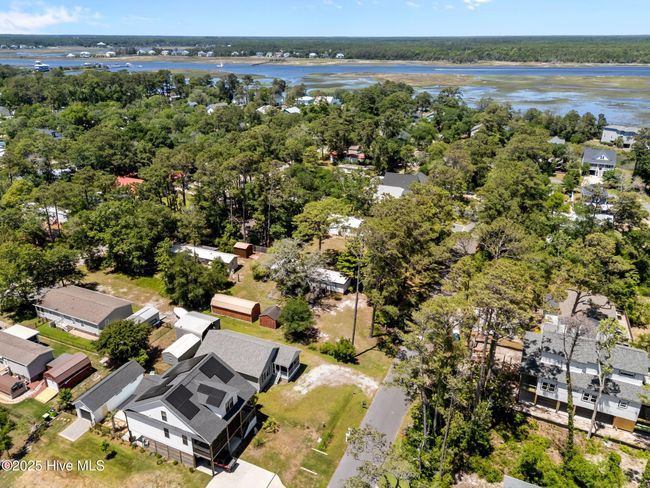 233 Ne 70 Th St, House other with 3 bedrooms, 2 bathrooms and null parking in Oak Island NC | Image 48