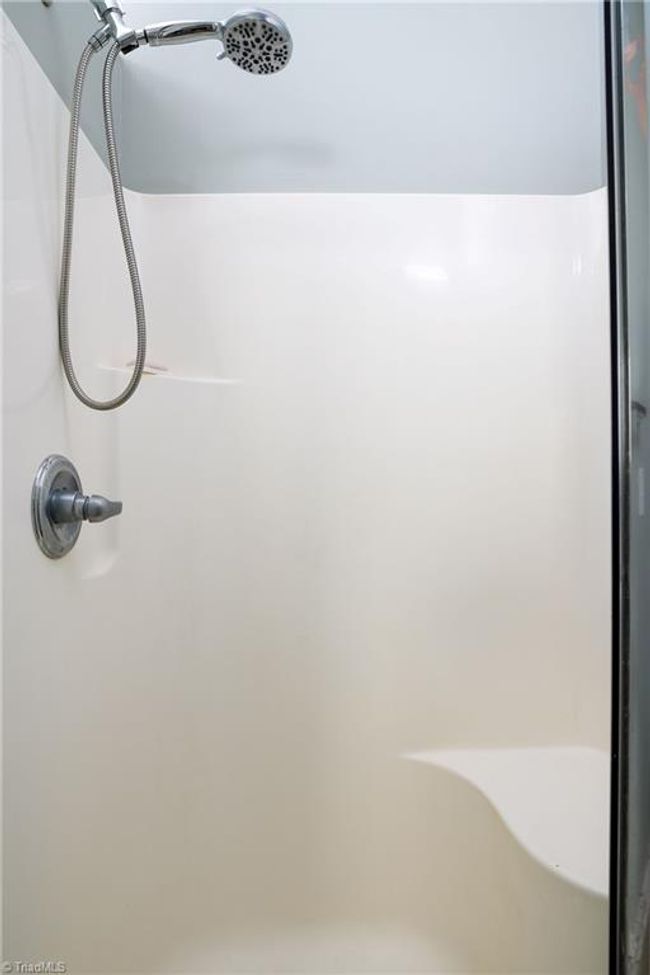 Second Bathroom | Image 17