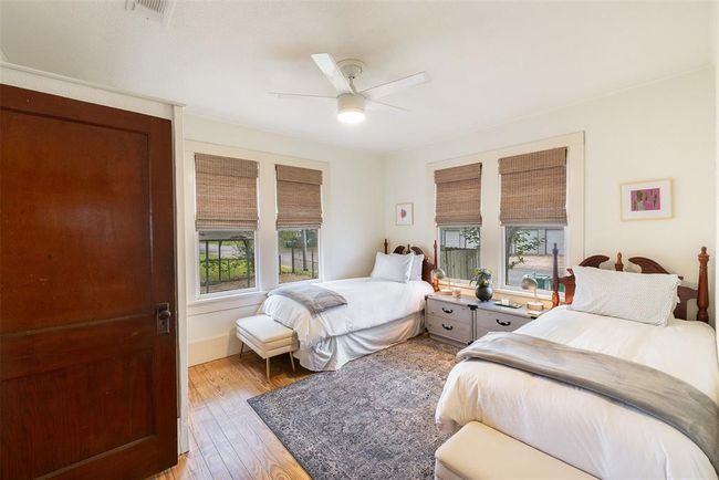 261 N Water St, House other with 2 bedrooms, 1 bathrooms and null parking in La Grange TX | Image 17