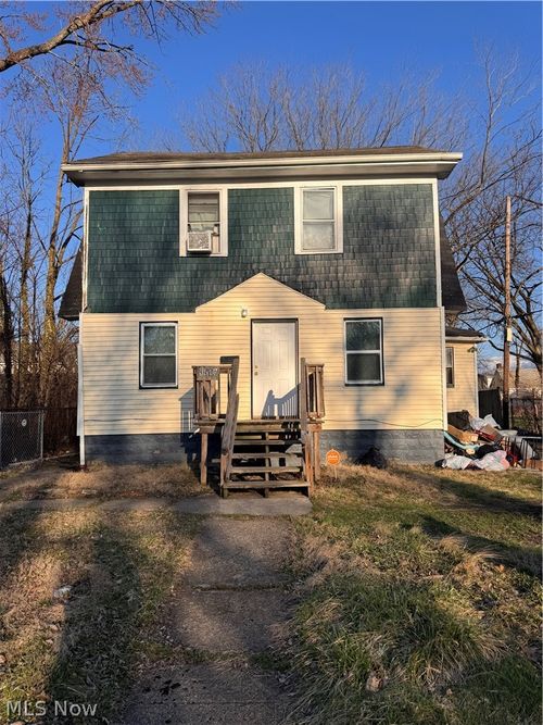 3517 E 129th St, Cleveland, OH, 44105-1905 | Card Image