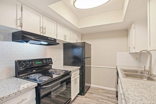 1-1212 Hampshire Ln, Richardson, TX, 75080-4249 | Card Image