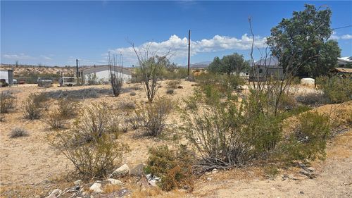208-05-067 W 6th Avenue, Yucca, AZ, 86438 | Card Image
