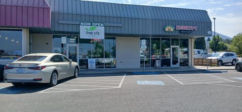 1555 Williams Hwy, Grants Pass, OR, 97527-5616 | Card Image