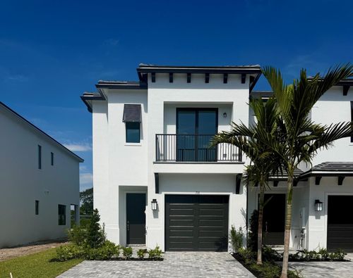 10-mangrove-731 Nove Blvd, Margate, FL, 33063-2033 | Card Image