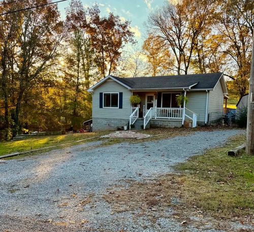 49 Roberts Ln, Lebanon, TN, 37087-9290 | Card Image