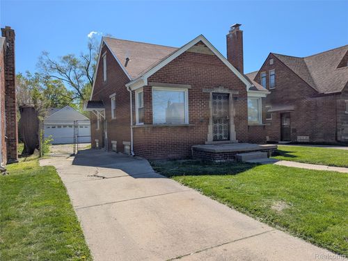19160 Freeland St, Detroit, MI, 48235-1901 | Card Image
