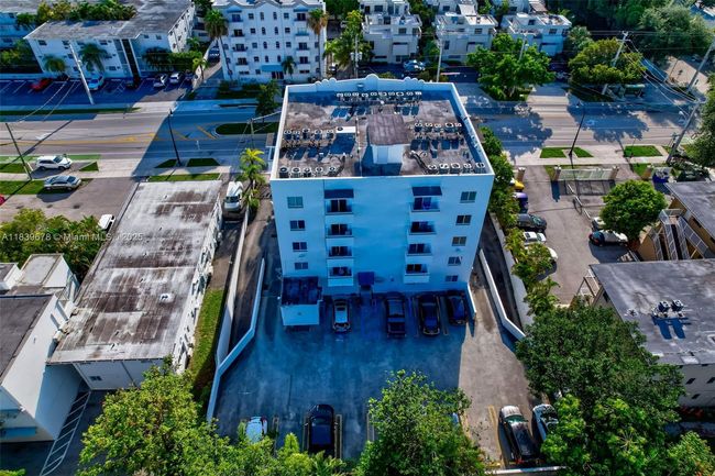 APT-402 - 3051 Sw 27 Th Ave, Condo with 1 bedrooms, 1 bathrooms and null parking in Miami FL | Image 31