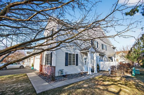 18062 96th Ave N, Maple Grove, MN, 55311-1243 | Card Image