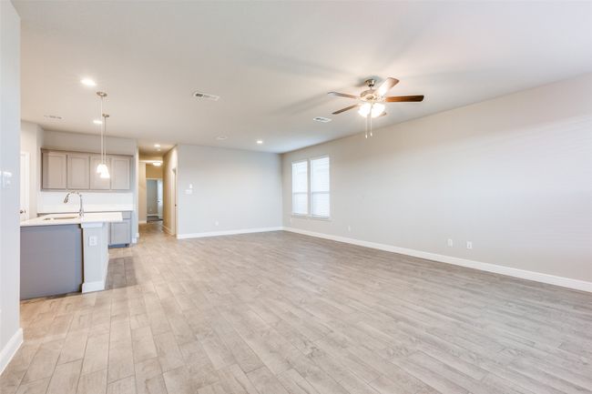 1036 Kirkham Way, House other with 5 bedrooms, 3 bathrooms and null parking in Justin TX | Image 7