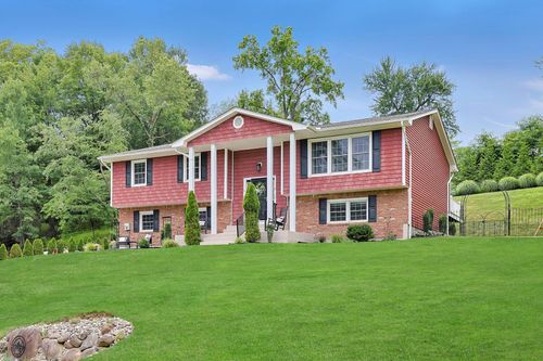 12 Parliament Dr, New City, NY, 10956-6906 | Card Image