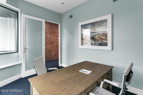 window-office-200 Main St, Asbury Park, NJ, 07712-7017 | Card Image