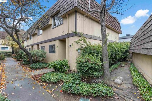 401-10401 Shaw St, Oakland, CA, 94605-5125 | Card Image