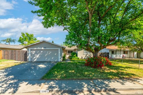 2061 Southwood Drive, Vacaville, CA, 95687 | Card Image