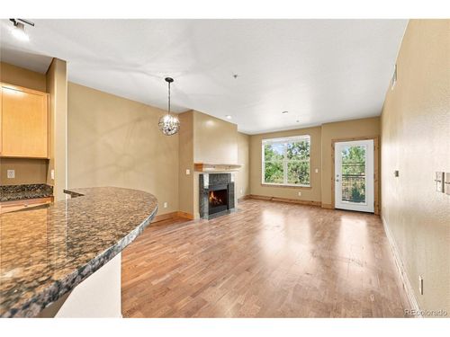 414-9079 E Panorama Cir, Englewood, CO, 80112-3564 | Card Image