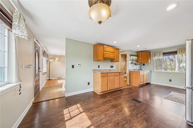 48 Samoa Dr, House other with 3 bedrooms, 2 bathrooms and 3 parking in Pittsburgh PA | Image 12