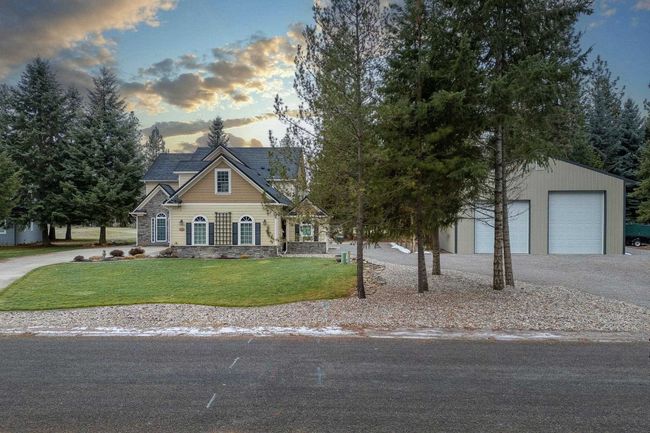 116 W Trappers Loop, Home with 3 bedrooms, 3 bathrooms and null parking in Chewelah WA | Image 5