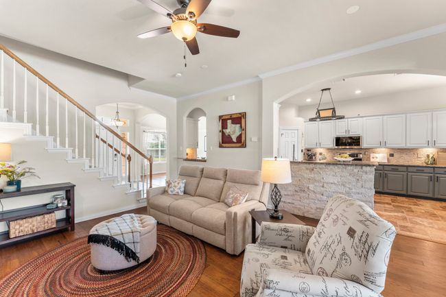 Living Room | Image 8