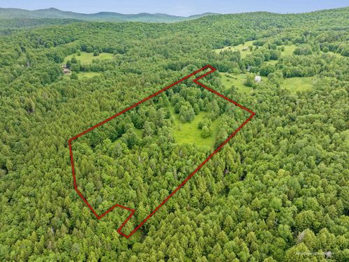 1 Old Bridgewater Hill Rd, Bridgewtr Cor, VT, 05035-9762 | Card Image