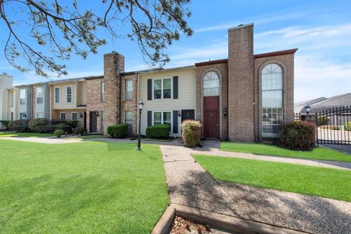 apt-19-6111 Beverlyhill St, Houston, TX, 77057-6643 | Card Image