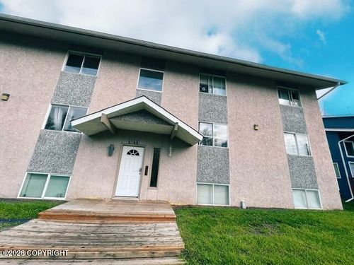 1011 W 76th Ave, Anchorage, AK, 99518-2612 | Card Image