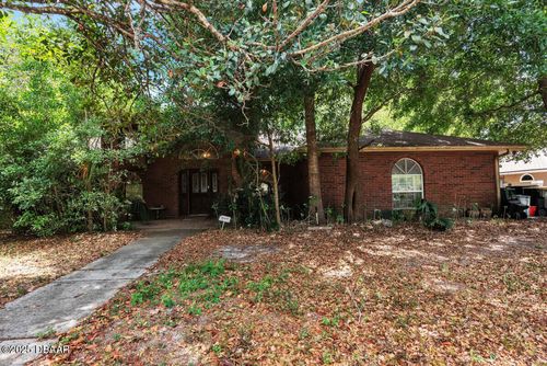 418 W Holly Dr, Orange City, FL, 32763-7624 | Card Image