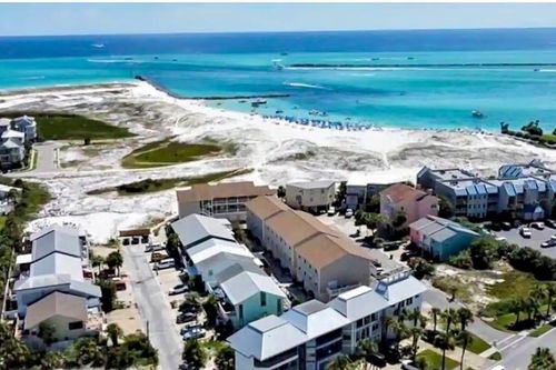 111-111 Gulf Winds Ct, Destin, FL, 32541-3042 | Card Image